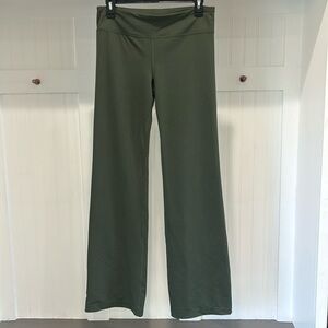 Under Armour Flared Yoga Pants